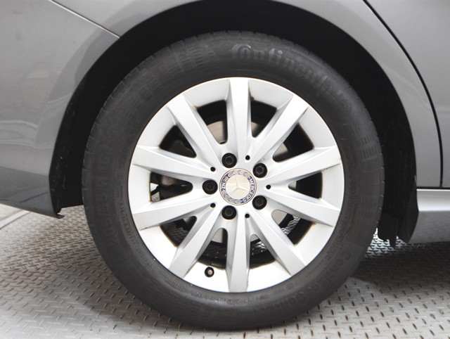 メルセデスベンツ ﾒﾙｾﾃﾞｽﾍﾞﾝﾂ Bｸﾗｽ B180