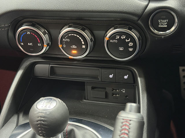 マツダ ロードスター SﾚｻﾞｰPKG100周年特別記念車