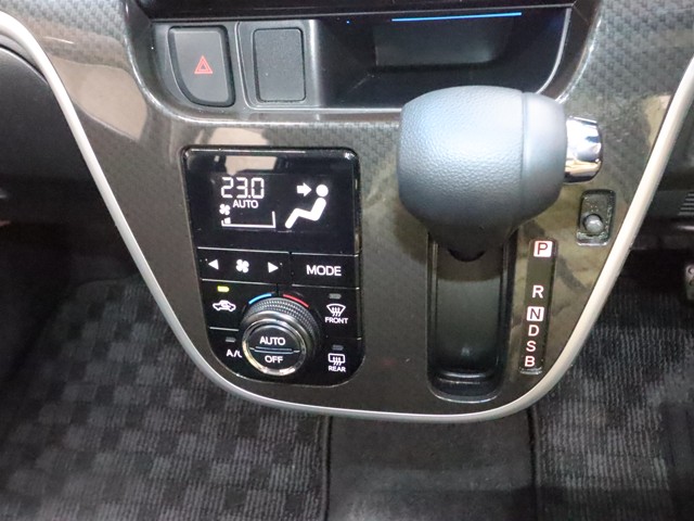 ダイハツ ムーヴカスタム Xリミテッド　SAⅢ