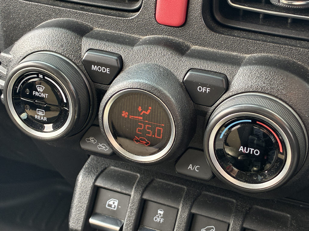 スズキ ジムニーシエラ JC 4WD