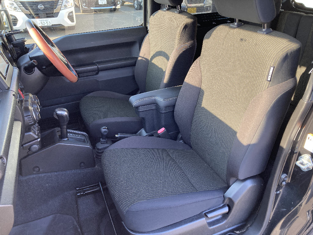 スズキ ジムニーシエラ JC 4WD