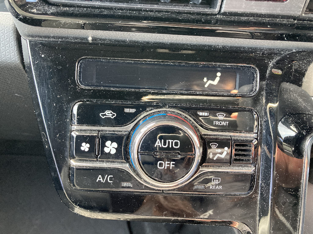 ダイハツ タントカスタム X