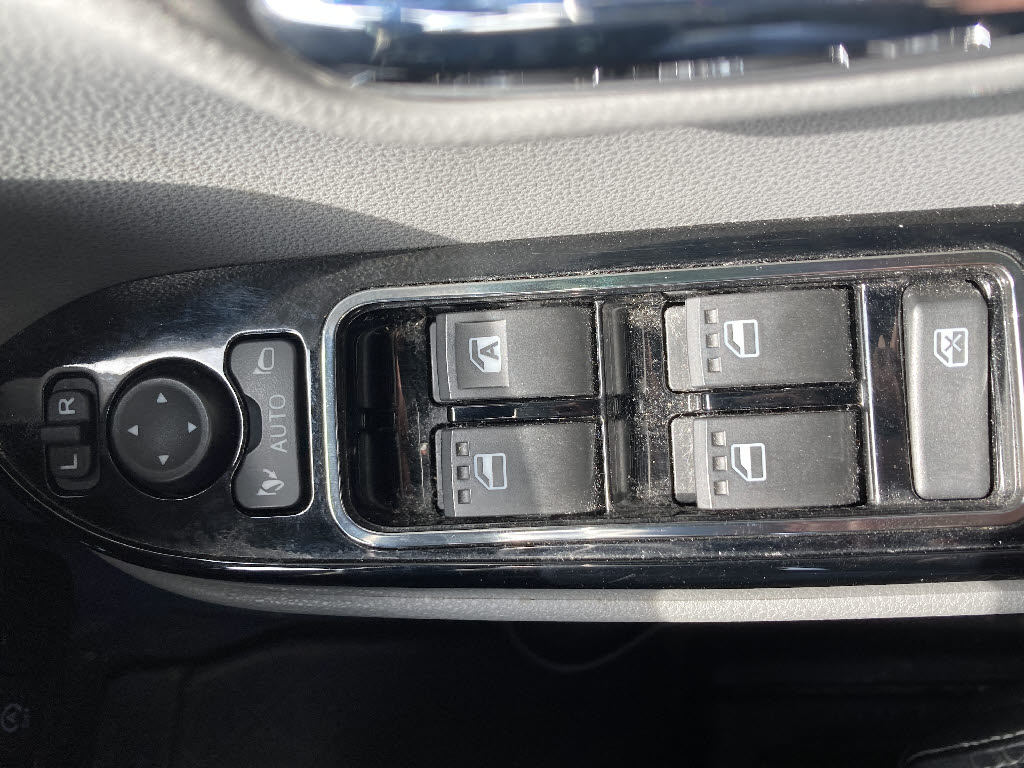 ダイハツ タントカスタム X