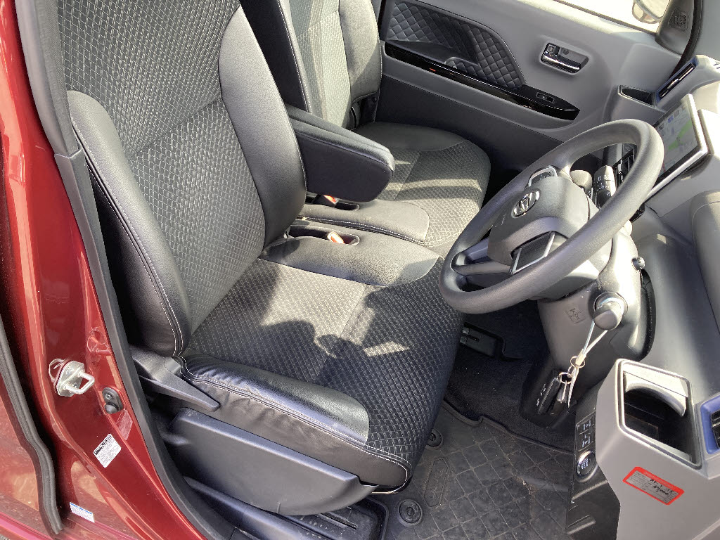 ダイハツ タントカスタム X