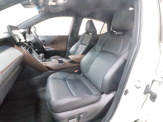 トヨタ ハリアー Zレザーパッケージ