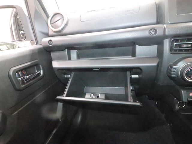 スズキ ジムニーノマド ＦＣ