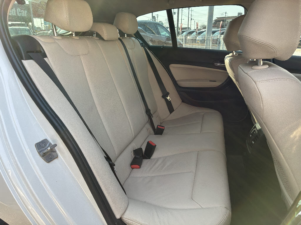 ＢＭＷ ＢＭＷ １シリーズ １８Ｄファッショニスタ