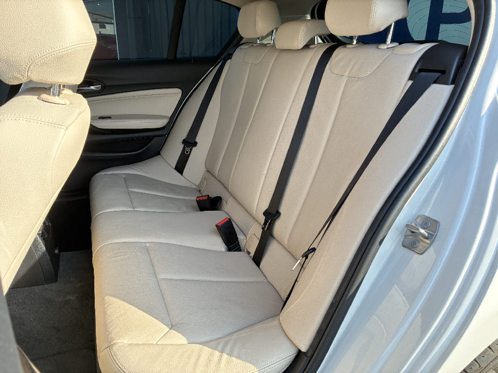 ＢＭＷ ＢＭＷ １シリーズ １８Ｄファッショニスタ