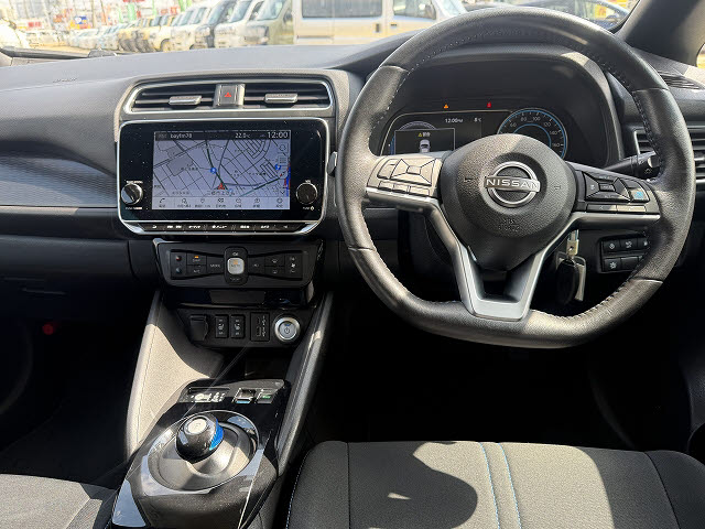 ニッサン リーフ アーバンクロム