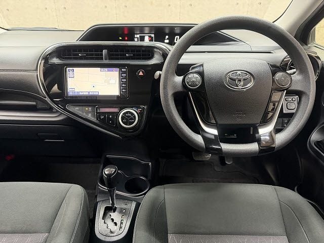 トヨタ アクア Ｓスタイルブラック