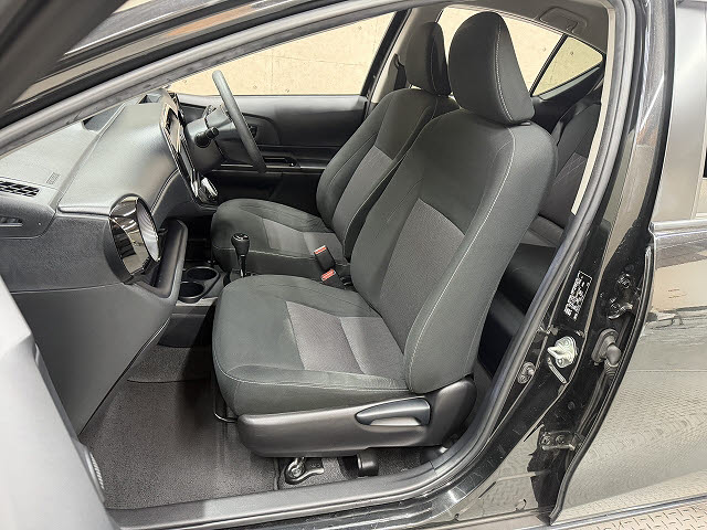 トヨタ アクア Ｓスタイルブラック