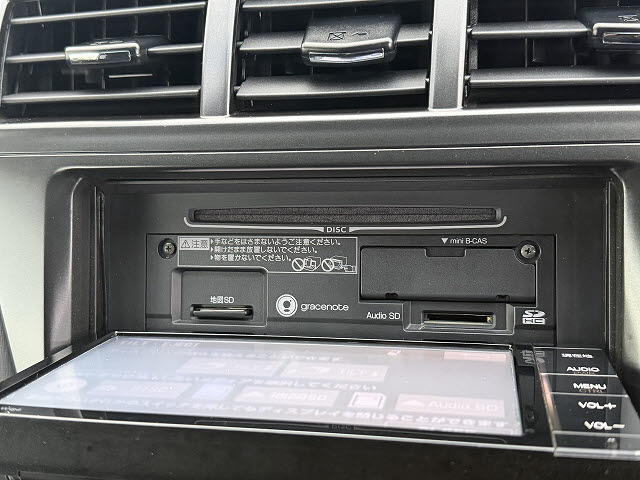 トヨタ プリウスアルファ Sチューンブラック