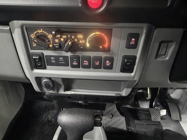 三菱 ミニキャブＶ CD 20.0kWh2ｼｰﾀｰ