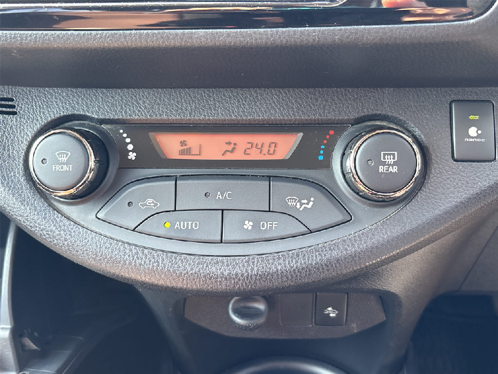 トヨタ ヴィッツ ハイブリッドU