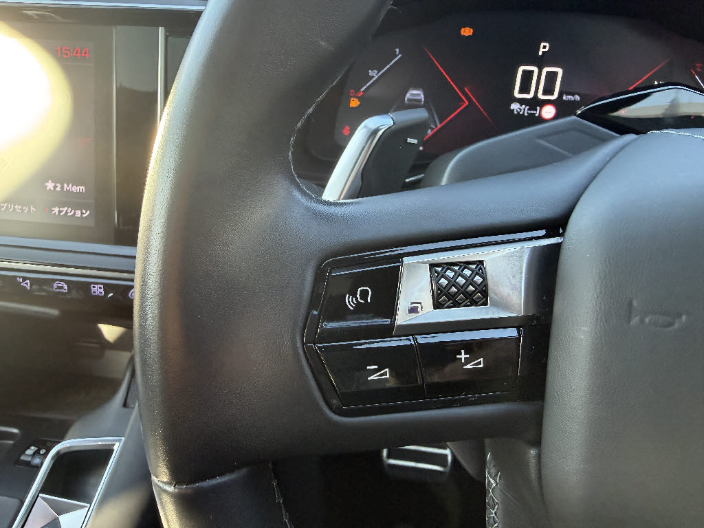 シトロエン シトロエン ＤＳ７ ｸﾞﾗﾝｼｯｸﾋﾟｭｱﾃｯｸ