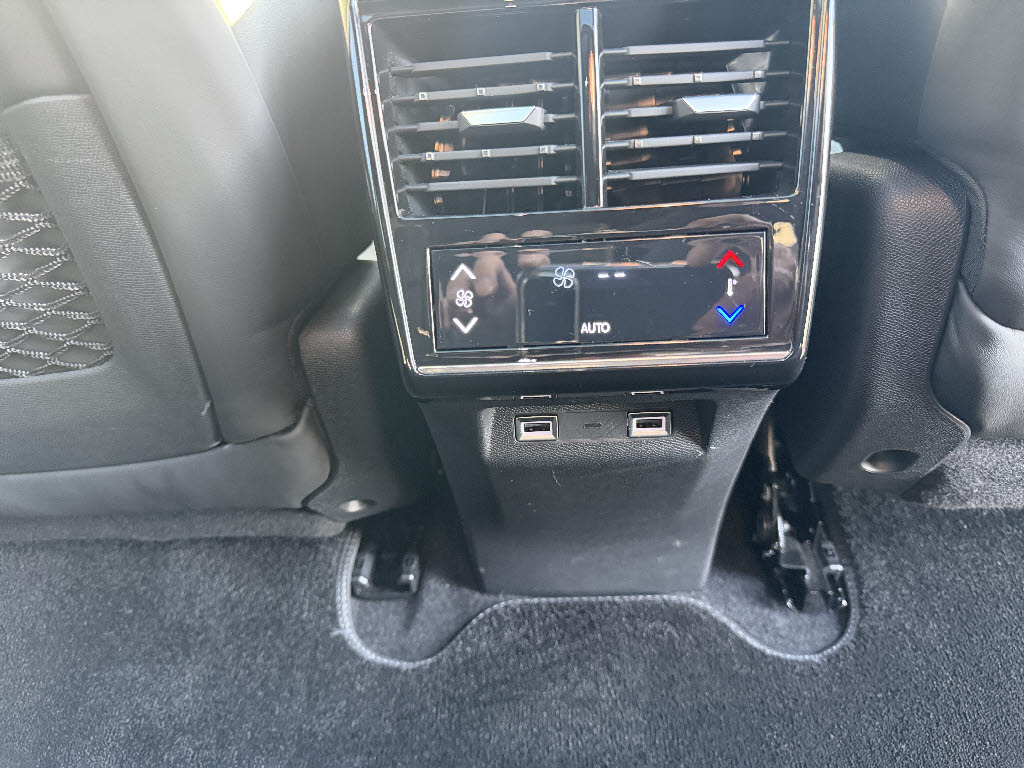 シトロエン シトロエン ＤＳ７ ｸﾞﾗﾝｼｯｸﾋﾟｭｱﾃｯｸ