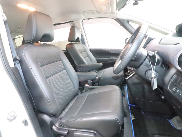 ニッサン セレナＨＶ e-ﾊﾟﾜｰ ﾊｲｳｪｲｽﾀｰV