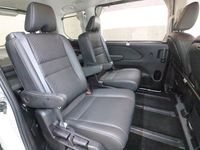 ニッサン セレナＨＶ e-ﾊﾟﾜｰ ﾊｲｳｪｲｽﾀｰV