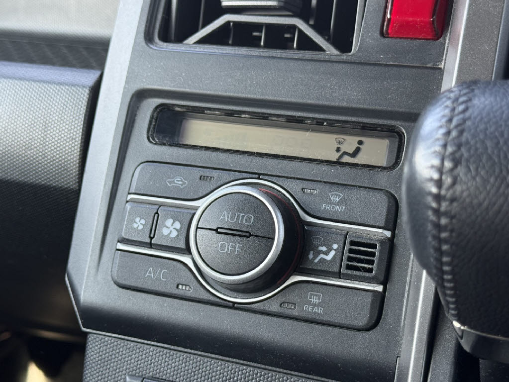 ダイハツ タフト Gﾀｰﾎﾞ ｸﾛﾑﾍﾞﾝﾁｬｰ 4WD