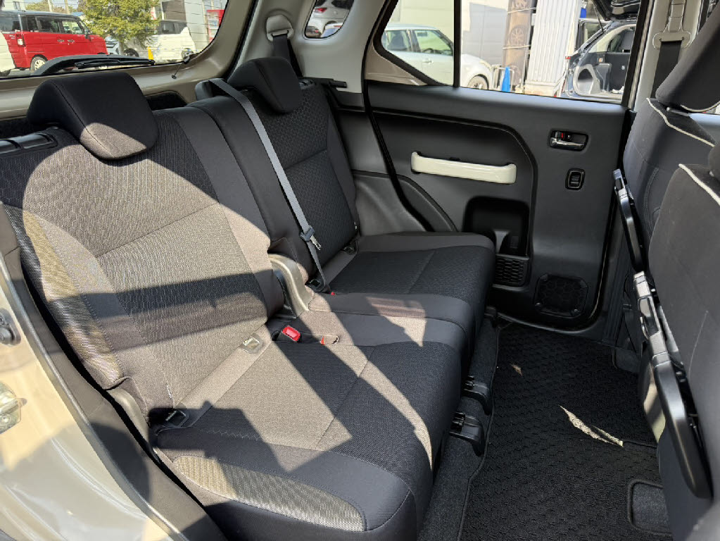 スズキ クロスビー ﾊｲﾌﾞﾘｯﾄﾞMZ 4WD