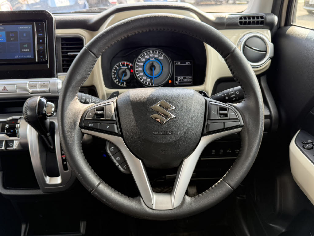 スズキ クロスビー ﾊｲﾌﾞﾘｯﾄﾞMZ 4WD