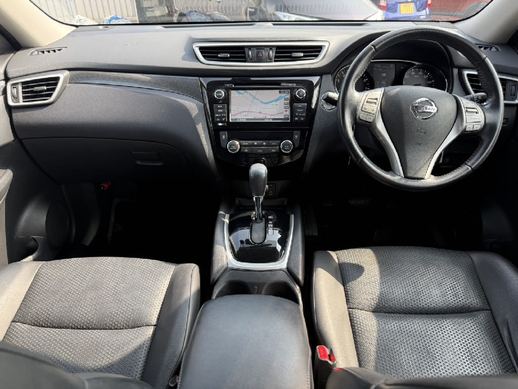 ニッサン エクストレイル 20XｴｸｽﾄﾘｰﾏｰXｴﾏｰｼﾞｪﾝｼｰﾌﾞﾚｰｷﾊﾟｯｹｰｼﾞ4WD