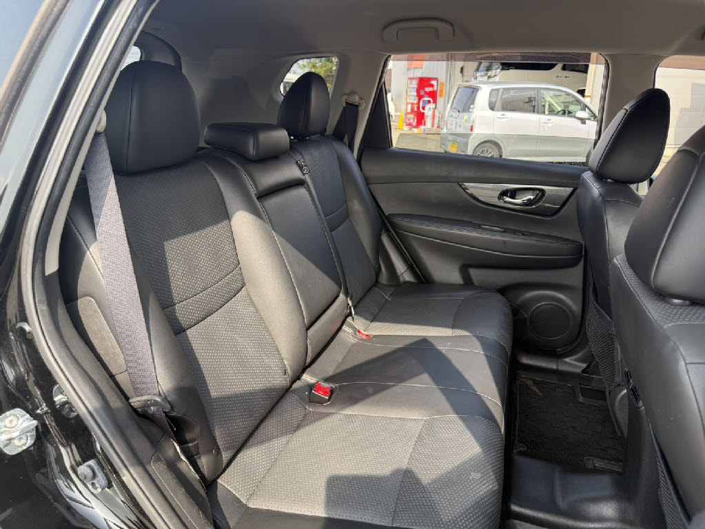 ニッサン エクストレイル 20XｴｸｽﾄﾘｰﾏｰXｴﾏｰｼﾞｪﾝｼｰﾌﾞﾚｰｷﾊﾟｯｹｰｼﾞ4WD