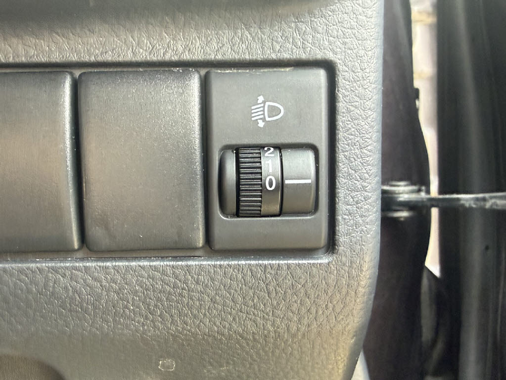 ニッサン モコ X FOUR