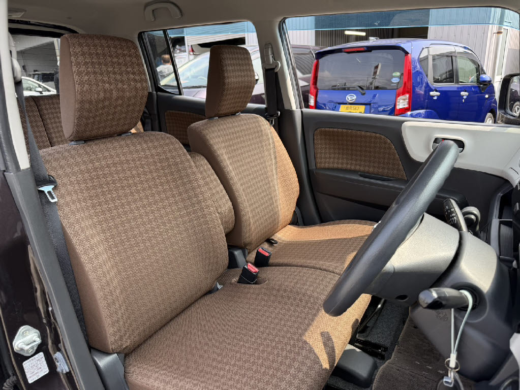 ニッサン モコ X FOUR