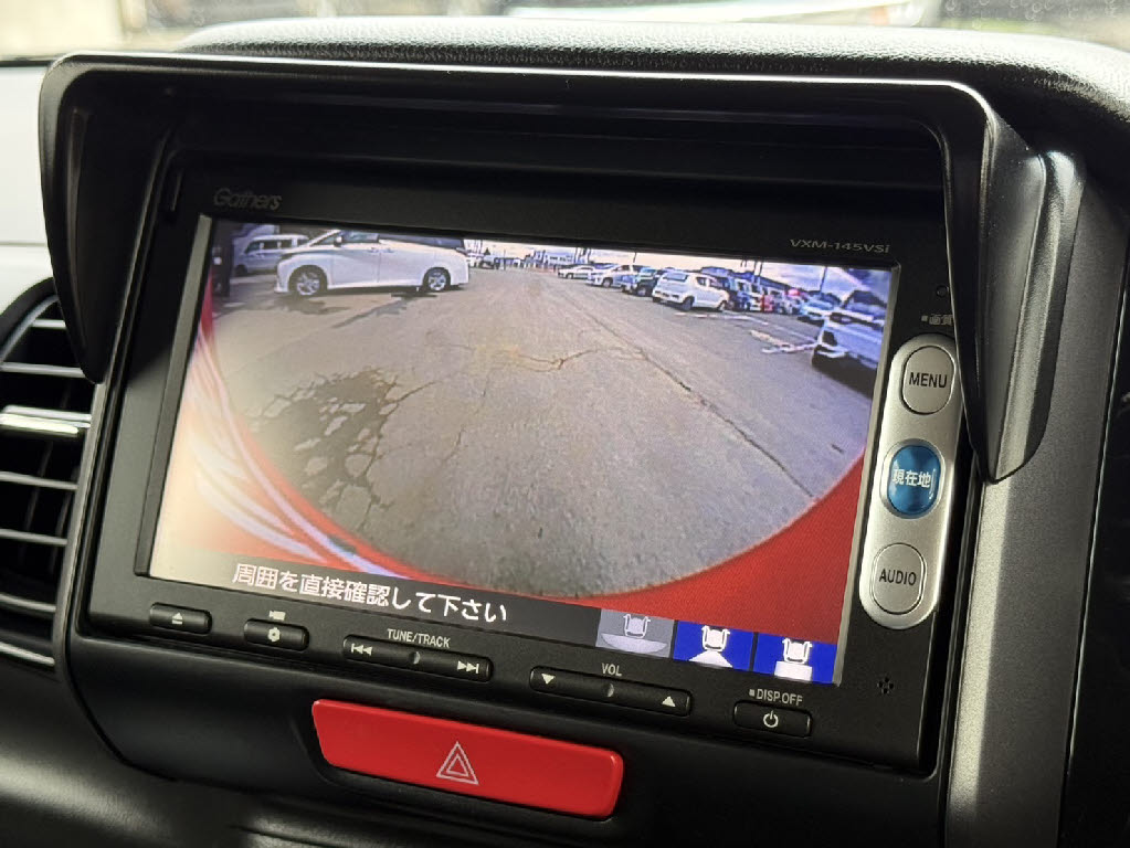 ホンダ Ｎ　ＢＯＸカスタム ﾀｰﾎﾞSSﾊﾟｯｹｰｼﾞ2ﾄｰﾝｶﾗｰｽﾀｲﾙ 4WD