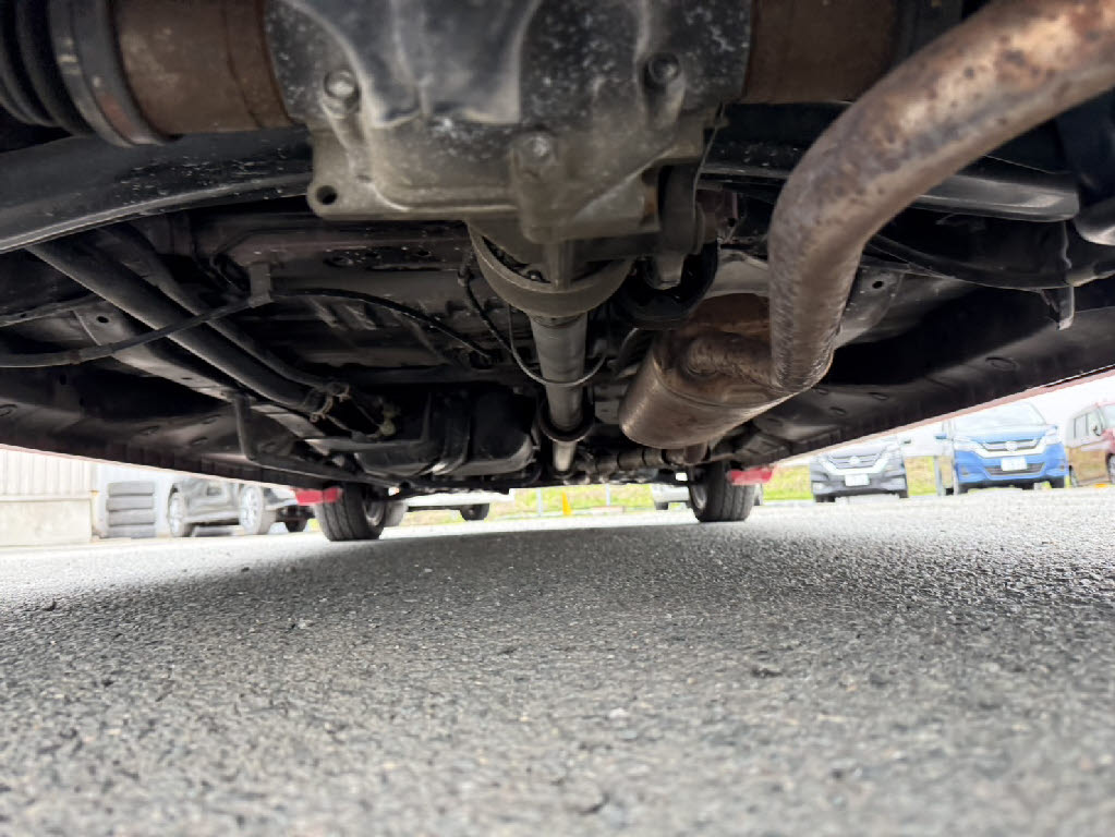 ホンダ Ｎ　ＢＯＸカスタム ﾀｰﾎﾞSSﾊﾟｯｹｰｼﾞ2ﾄｰﾝｶﾗｰｽﾀｲﾙ 4WD