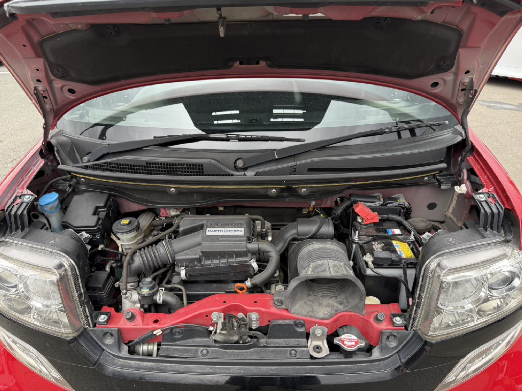 ホンダ Ｎ　ＢＯＸカスタム ﾀｰﾎﾞSSﾊﾟｯｹｰｼﾞ2ﾄｰﾝｶﾗｰｽﾀｲﾙ 4WD