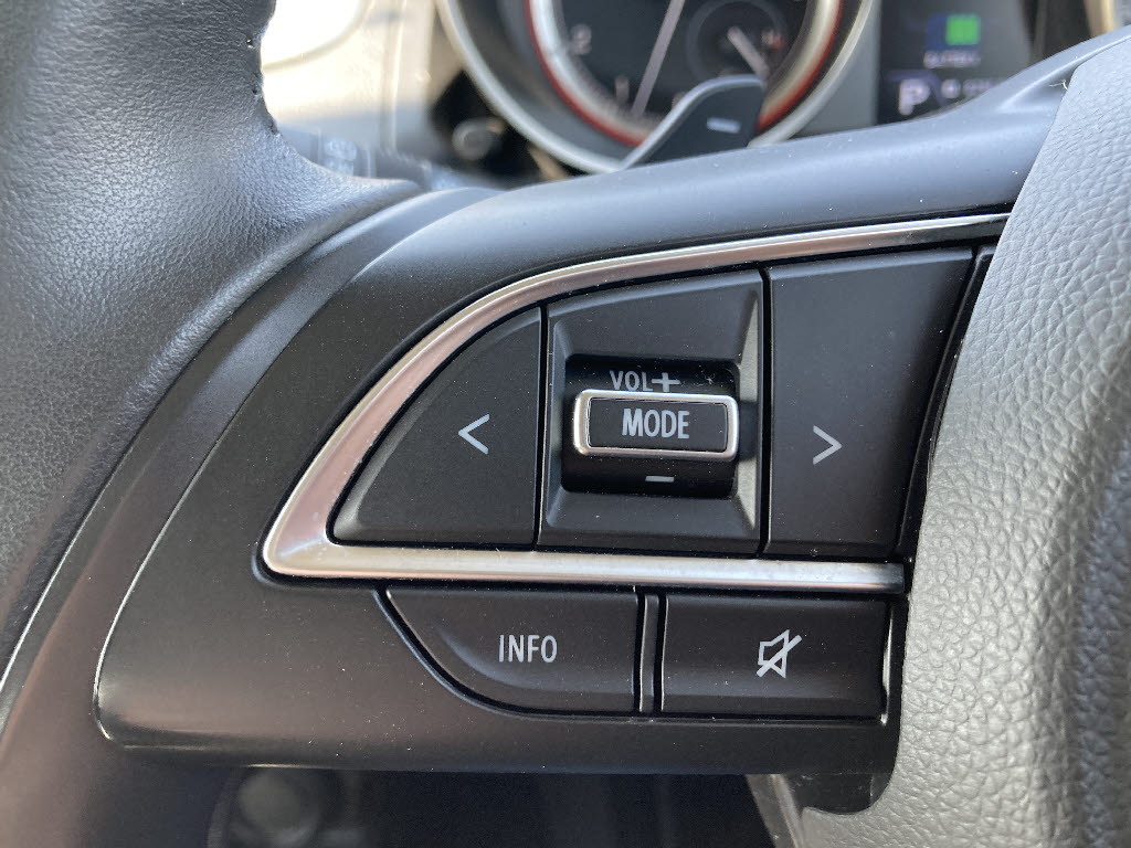 スズキ スイフト 1.2HYBRID ML 4WD