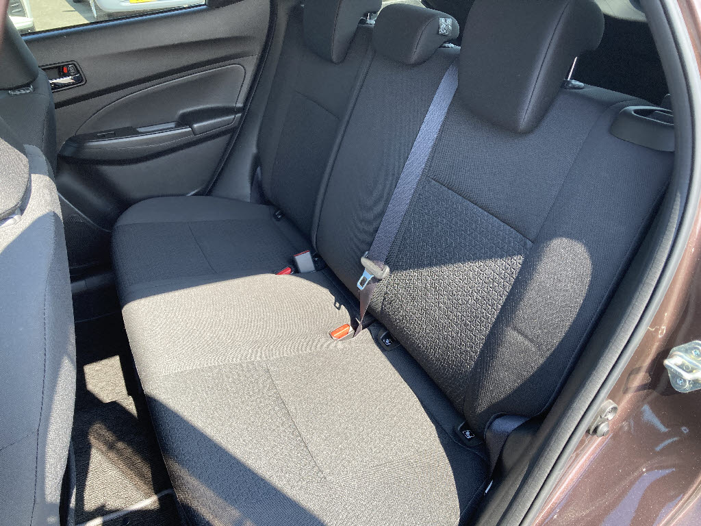 スズキ スイフト 1.2HYBRID ML 4WD