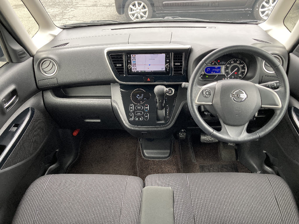 ニッサン デイズルークス ﾊｲｳｪｲｽﾀｰX 4WD