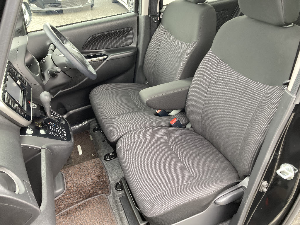 ニッサン デイズルークス ﾊｲｳｪｲｽﾀｰX 4WD