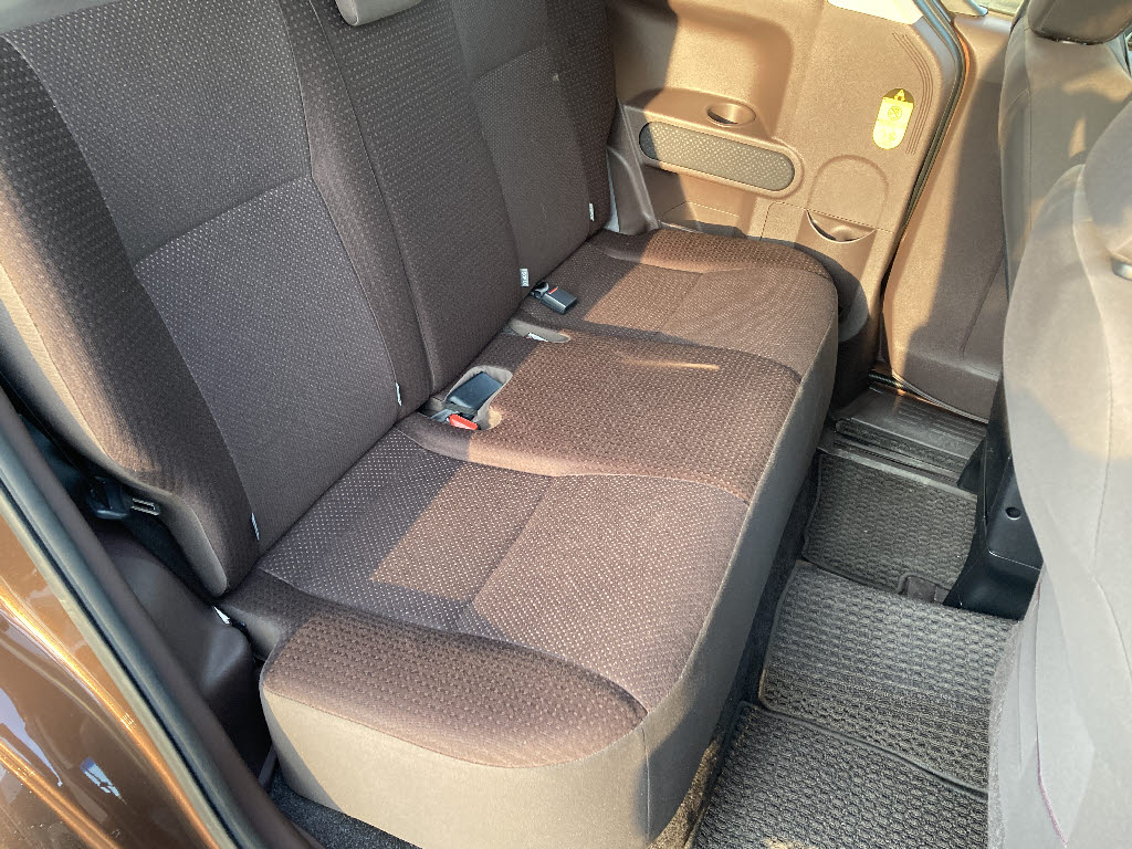 トヨタ ポルテ 1.5G 4WD