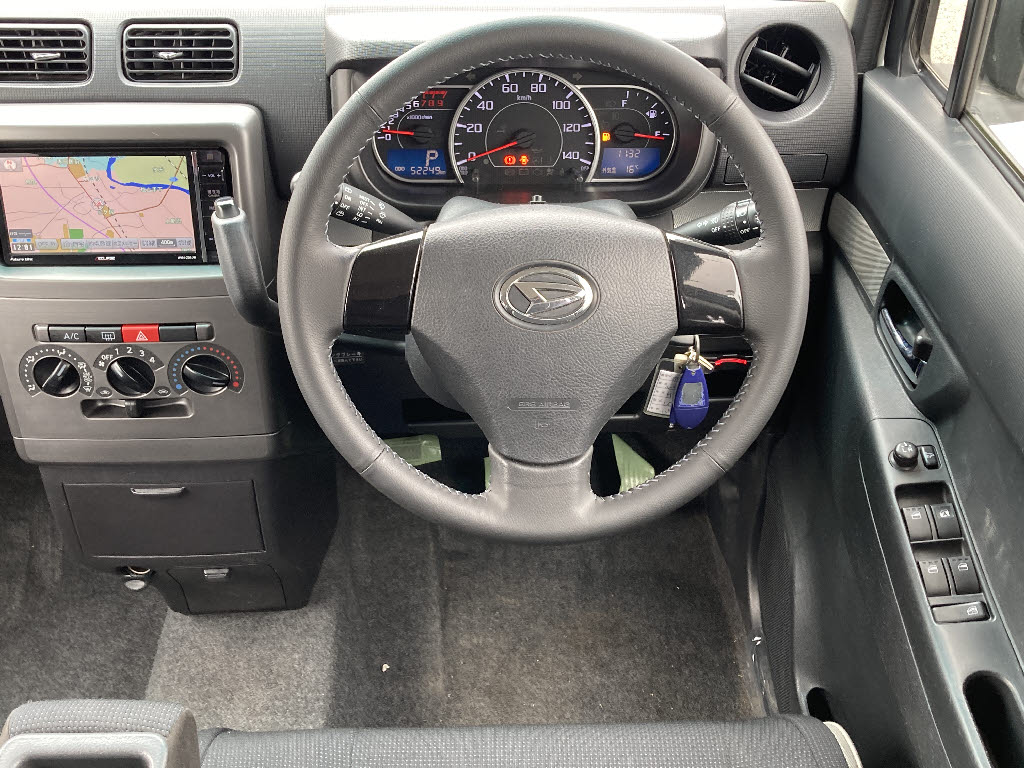 ダイハツ ムーヴコンテ L VSⅡ 4WD　