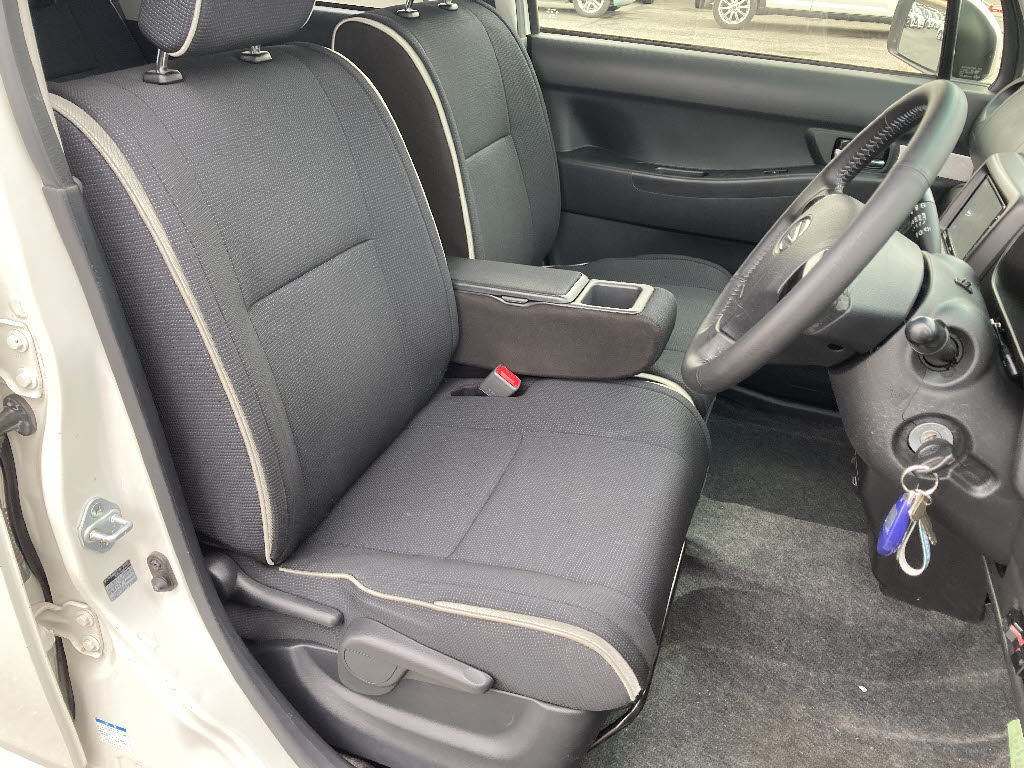 ダイハツ ムーヴコンテ L VSⅡ 4WD　