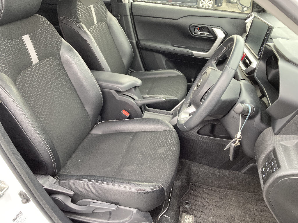 ダイハツ ロッキー 1.0ﾌﾟﾚﾐｱﾑ 4WD