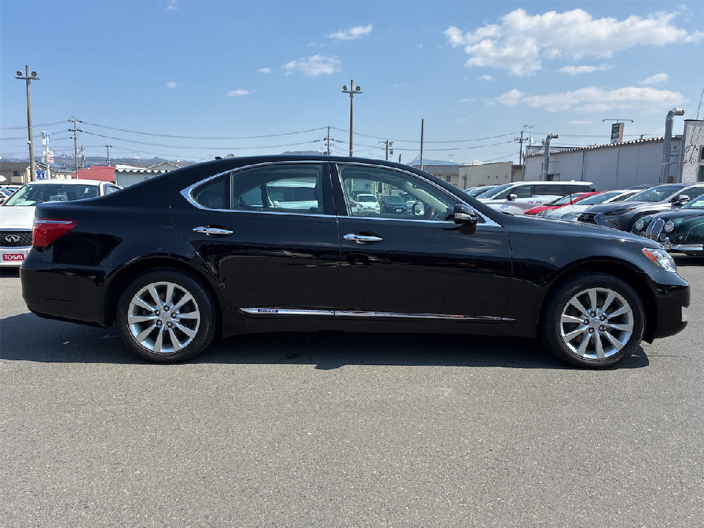 レクサス レクサス ＬＳ 600h 4WD