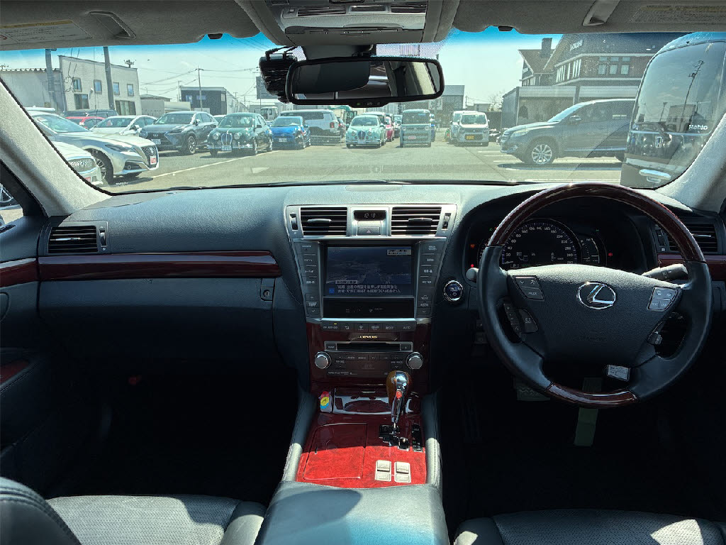 レクサス レクサス ＬＳ 600h 4WD