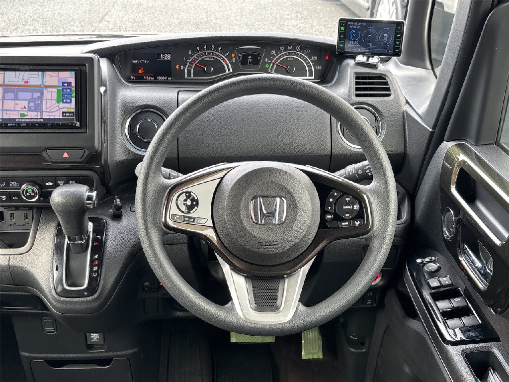 ホンダ Ｎ　ＢＯＸカスタム G Lﾎﾝﾀﾞｾﾝｼﾝｸﾞ 4WD