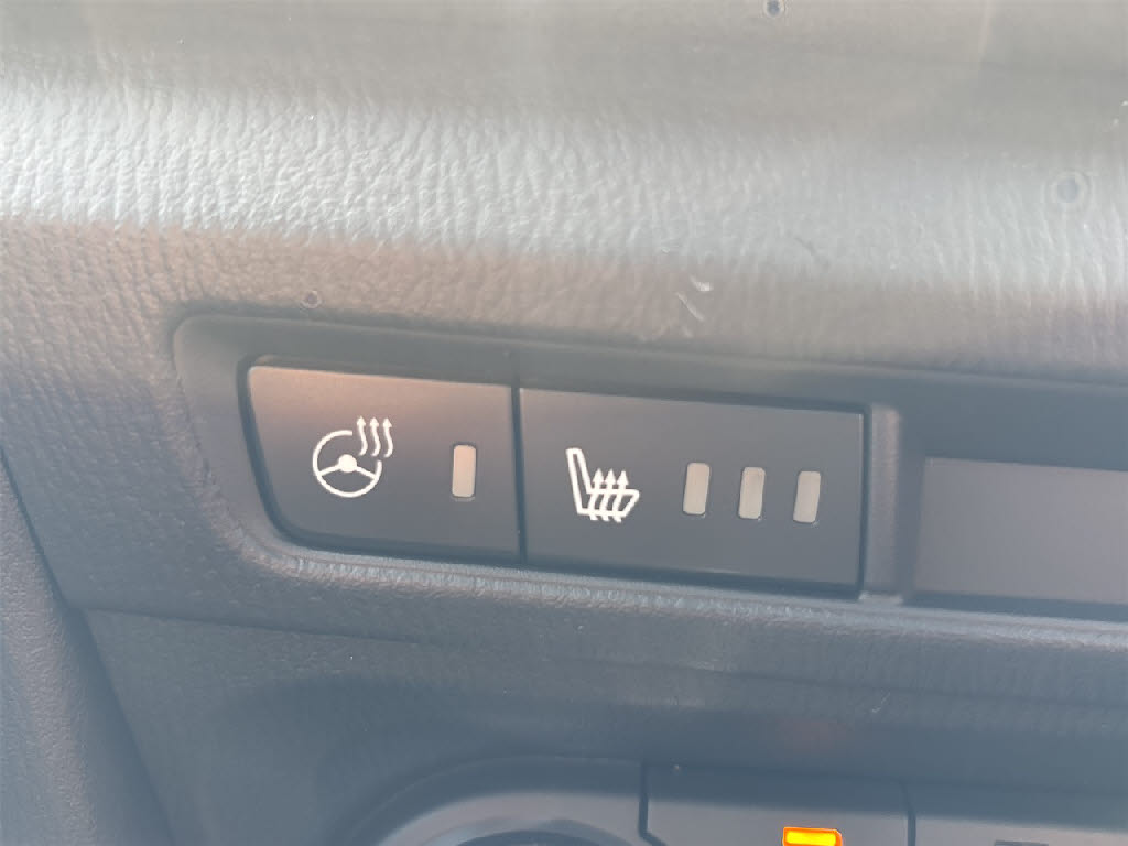 マツダ アクセラ XD Lﾊﾟｯｹｰｼﾞ