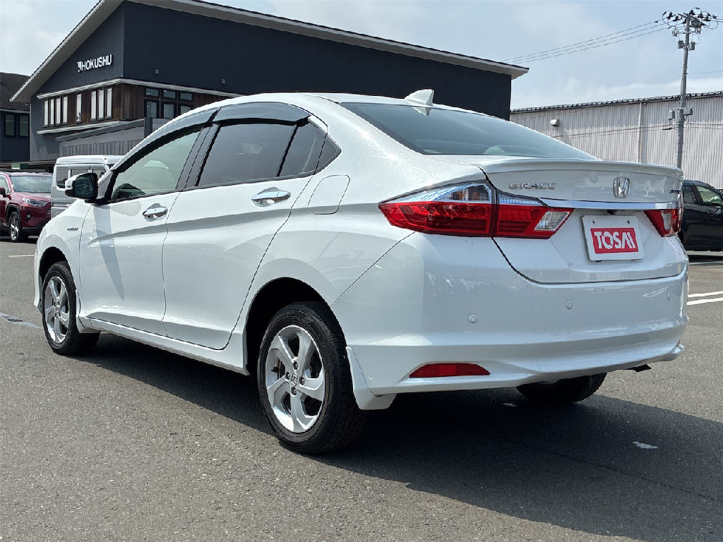 ホンダ グレイス　ﾊｲﾌﾞﾘｯﾄﾞ EX 4WD