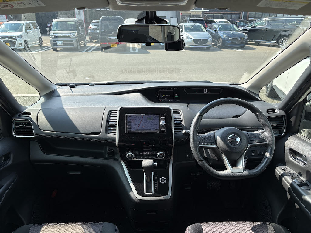 ニッサン セレナ ﾊｲｳｪｲｽﾀｰ 4WD