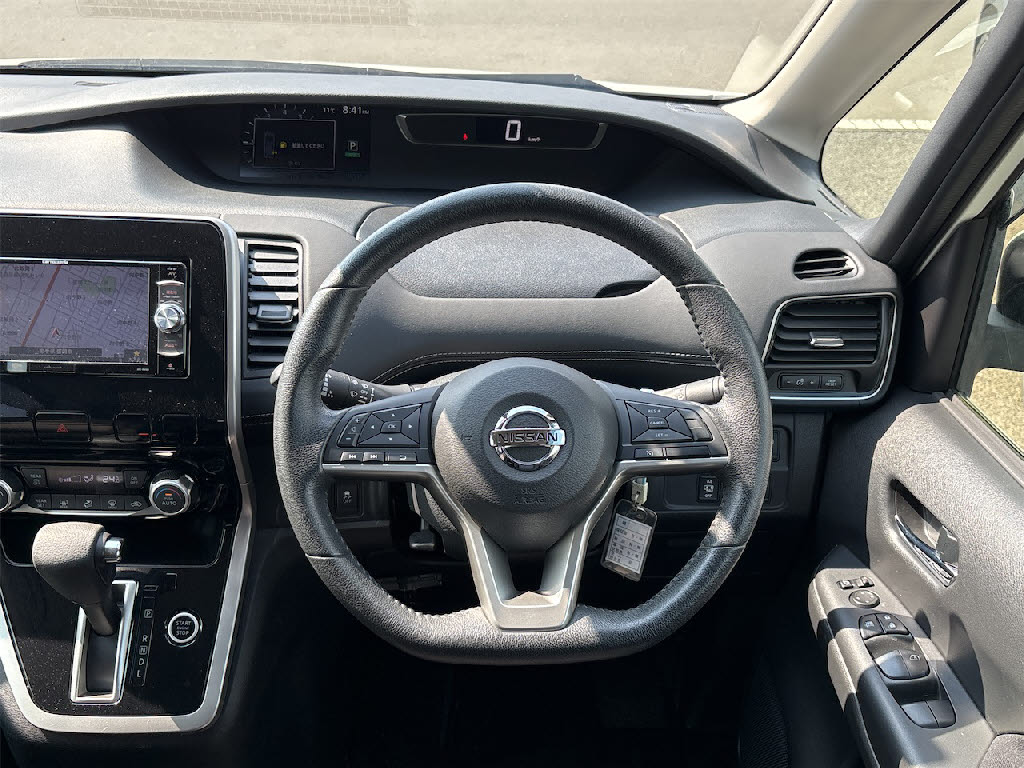 ニッサン セレナ ﾊｲｳｪｲｽﾀｰ 4WD