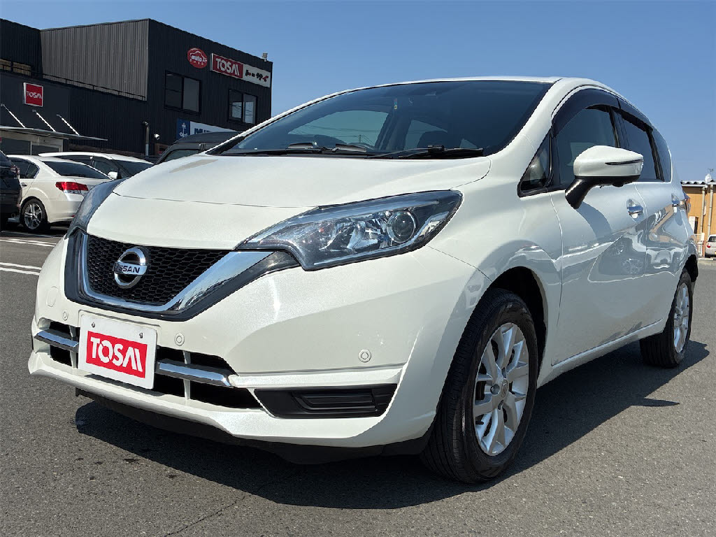 ニッサン ノート ﾒﾀﾞﾘｽﾄX 4WDｽﾏｰﾄｾｰﾌﾃｨｰｴﾃﾞｨｼｮﾝ