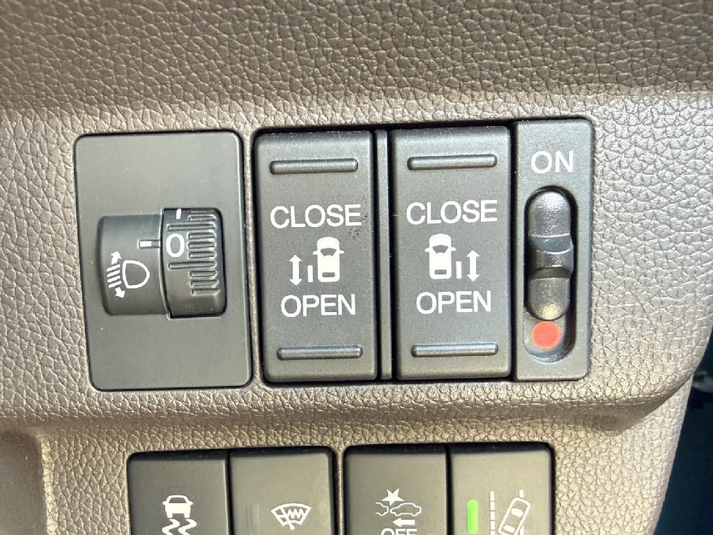 ホンダ フリード G・ﾎﾝﾀﾞｾﾝｼﾝｸﾞ 4WD