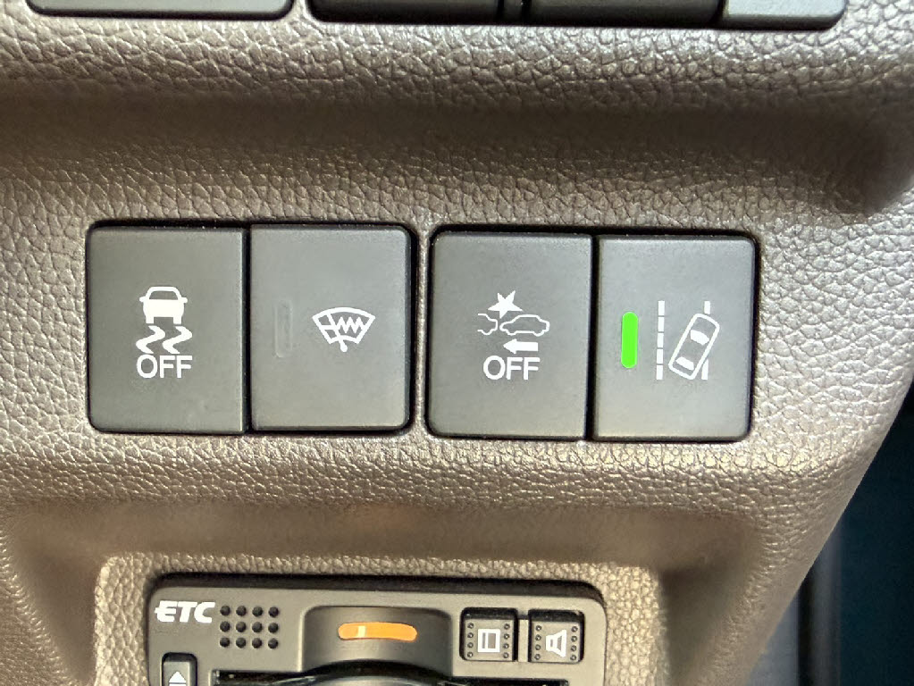 ホンダ フリード G・ﾎﾝﾀﾞｾﾝｼﾝｸﾞ 4WD